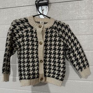 H&M Gray and Cream Houndstooth Baby Sweater